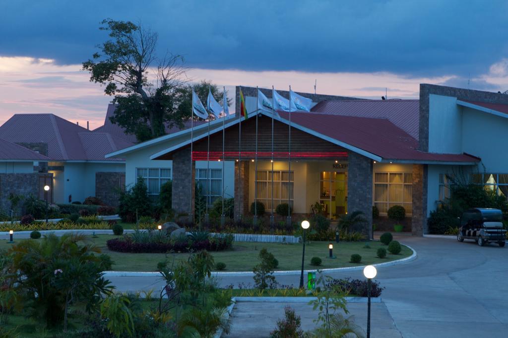 Junction Hotel Nay Pyi Taw Naypyidaw Exterior foto