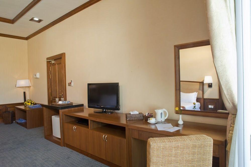 Junction Hotel Nay Pyi Taw Naypyidaw Exterior foto