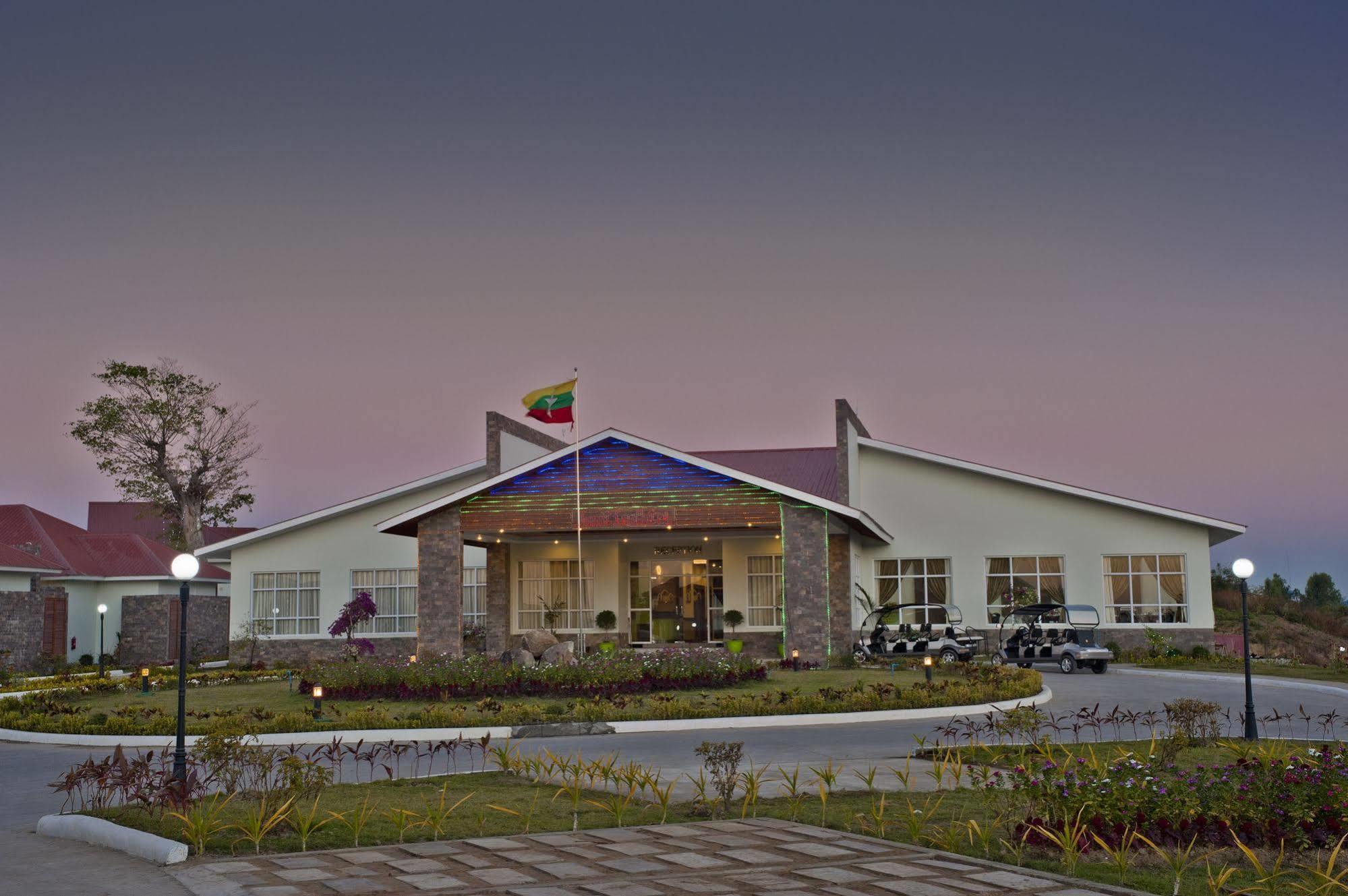 Junction Hotel Nay Pyi Taw Naypyidaw Exterior foto